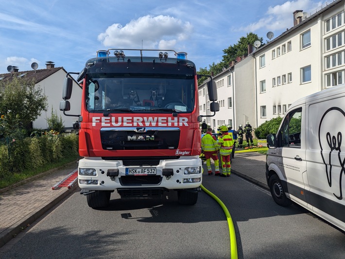 FW-AR: Bestätigter Küchenbrand in Mehrfamilienhaus