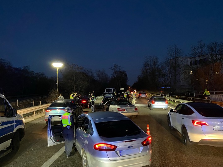 POL-PPMZ: Großkontrollen mit Schwerpunkt Wohnungseinbruchsdiebstahl in Mainz