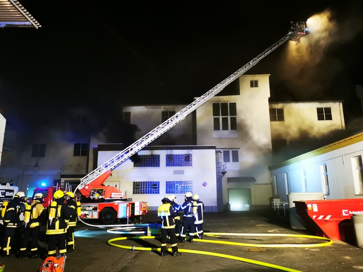 POL-PDMY: Brand eines Gebäudes