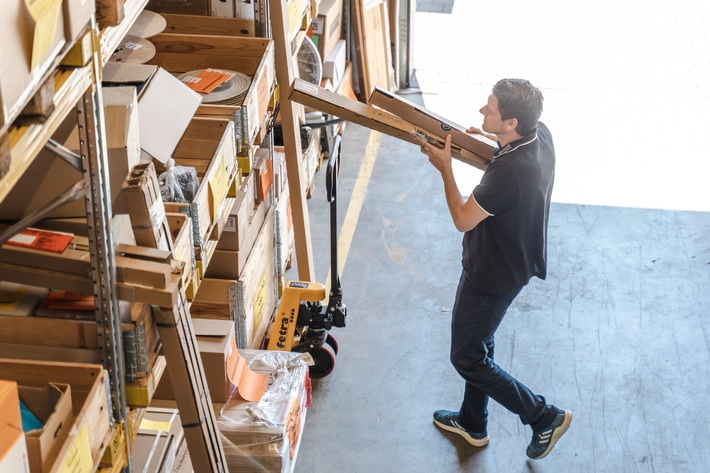 Dem Handwerk fehlen 40.000 Leute? Dieser Handwerker kann sich vor Bewerbungen kaum retten - das ist seine Strategie