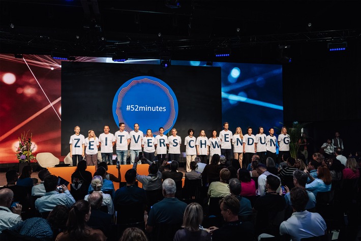 BIG BANG KI FESTIVAL in Berlin / Pflegenotstand: Mit KI und Software ermöglicht täglich 104 Minuten Zeitersparnis pro Fachkraft