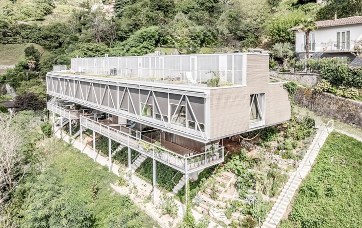 Nota de Prensa Griesser: Vida autosuficiente energéticamente con vistas panorámicas