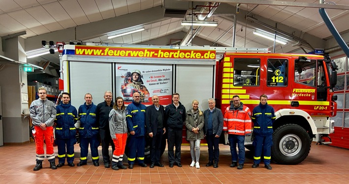 FW-EN: Lions Club Herdecke unterstützt Feuerwehr, THW und Johanniter