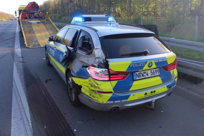 POL-MS: Streifenwagen auf der A 31 gerammt - Polizisten unverletzt - mehrere zehntausend Euro Sachschaden
