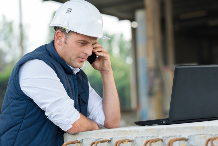 Baustelle unter Druck. Warum digitale PDF-Workflows heute über Effizienz und Kosten entscheiden