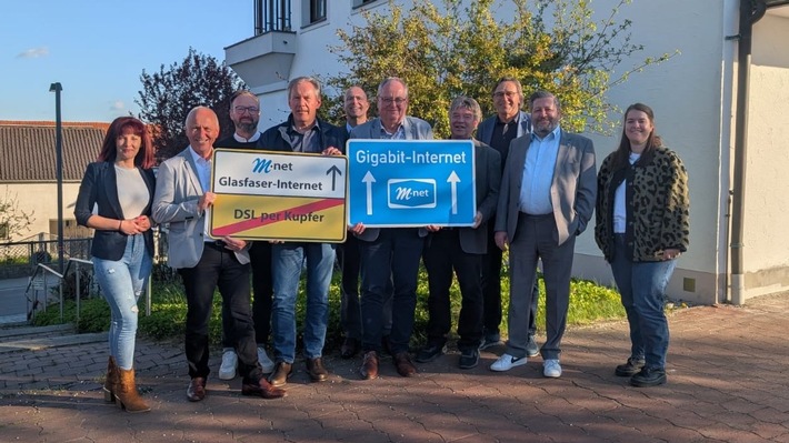 Glasfaserausbau in sieben niederbayerischen Gemeinden abgeschlossen