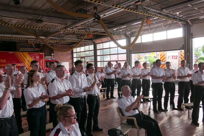 Feuerwehr Kalkar: Stadtwehrabend der Freiwilligen Feuerwehr Kalkar: Rückblick, Ehrungen und Blick in die Zukunft