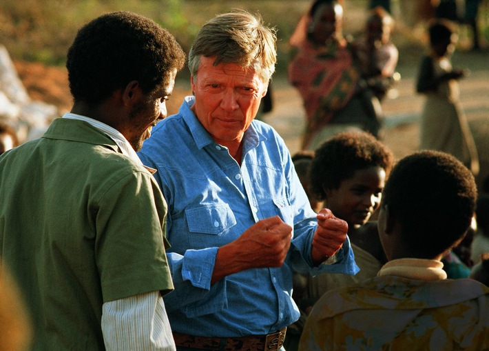 Zum 90. Geburtstag von Karlheinz Böhm / Millionen von Menschen in Äthiopien verdanken ihm ein besseres Leben