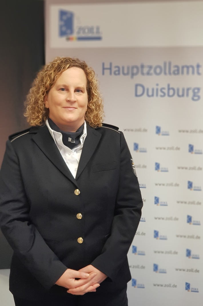 HZA-DU: Hauptzollamt Duisburg unter neuer Leitung - Oberregierungsrätin Stephanie Imhof