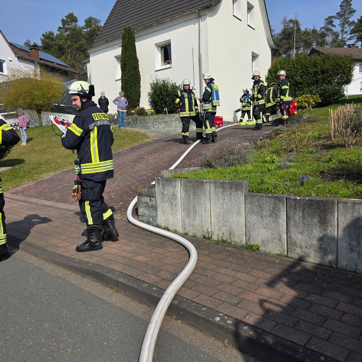 FW Ense: gemeldeter Kellerbrand in Niederense / Ursache vermutlich ein technischer Defekt