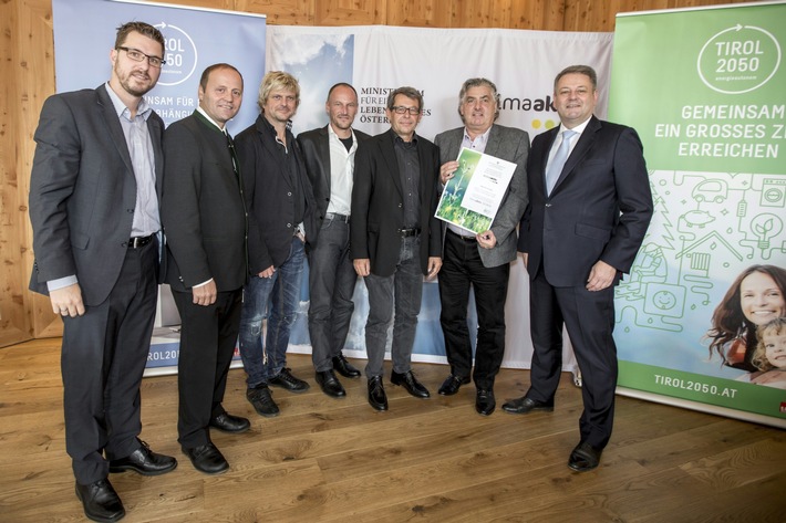 *****For Friends Hotel in Mösern erhält Auszeichnung als "klimaaktives Gebäude" - BILD