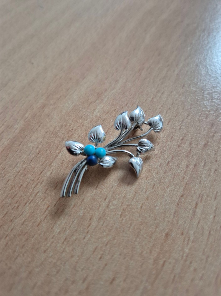 POL-KI: 260624.3 Kiel: aufgefundener Schmuck - Wer kann Hinweise geben?