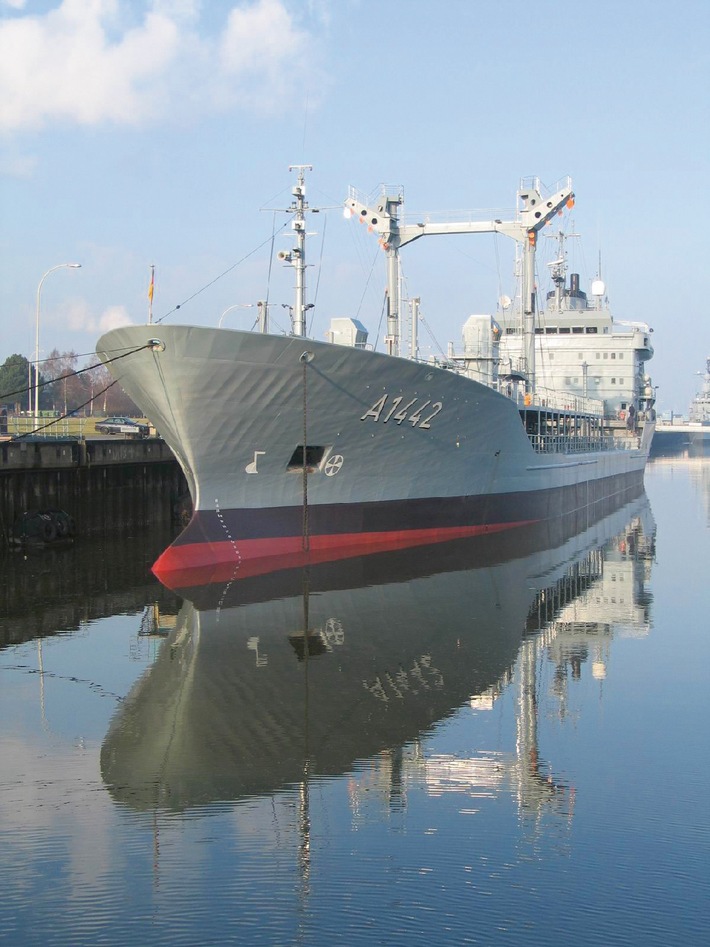 Deutsche Marine - Pressemeldung/ Pressetermin: Marinetankschiff &quot;Spessart&quot; stößt zu NATO-Verband