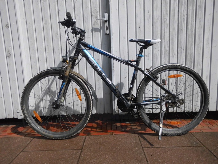 POL-WHV: Eigentümer gesucht - Polizei stellt Fahrrad in Bockhorn sicher (mit Bildern)