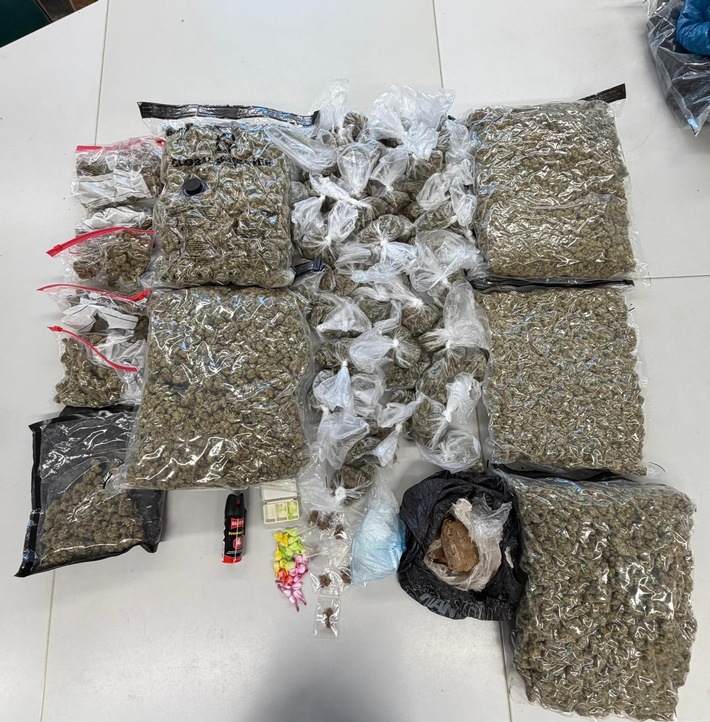 POL-KR: Cannabis, Kokain und Heroin in Krefelder Wohnung gefunden - 31-Jähriger in Untersuchungshaft