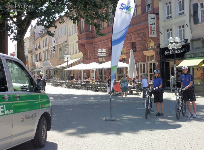 POL-PPWP: Fahrradstreife beanstandet Radler