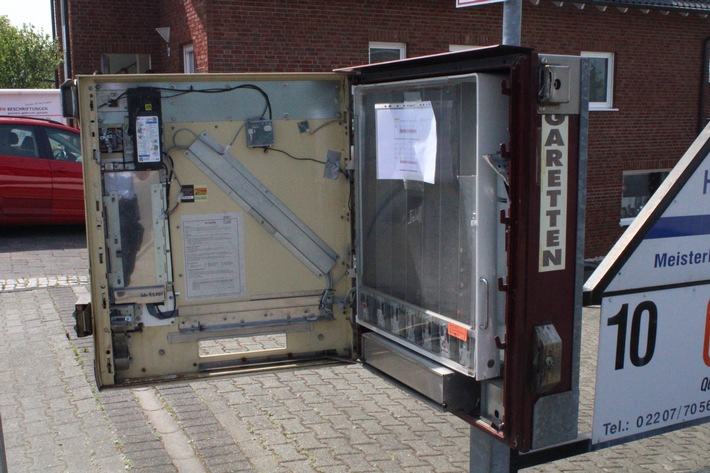 POL-RBK: Kürten - Erneut Zigarettenautomat aufgebrochen und vollständig geleert