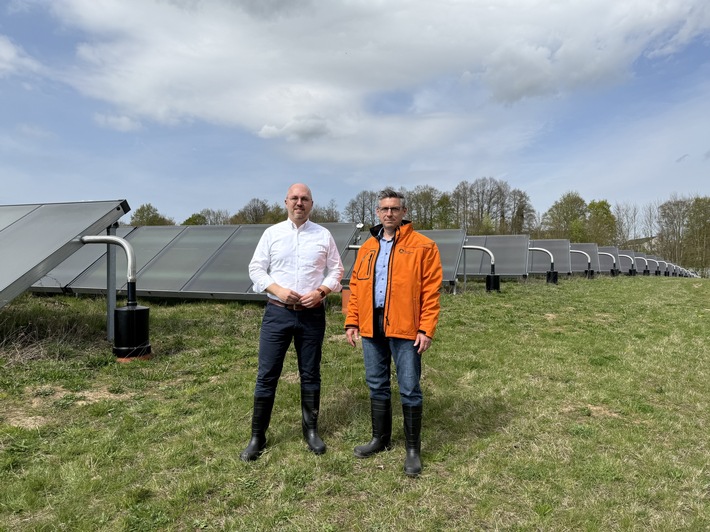 Leuchtturmprojekt für Schleswig-Holstein / Solarthermiepark Lübeck erzeugt CO2-neutrale Wärme