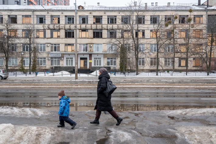 Ukraine: Johanniter sichern medizinische Hilfe und Schutz für die Zivilbevölkerung / Schwerstverletzte erhalten eine Versorgung in Deutschland