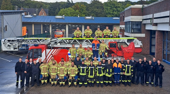 FW-KLE: Ein Schwung neuer Feuerwehrleute für Kleve und Kranenburg