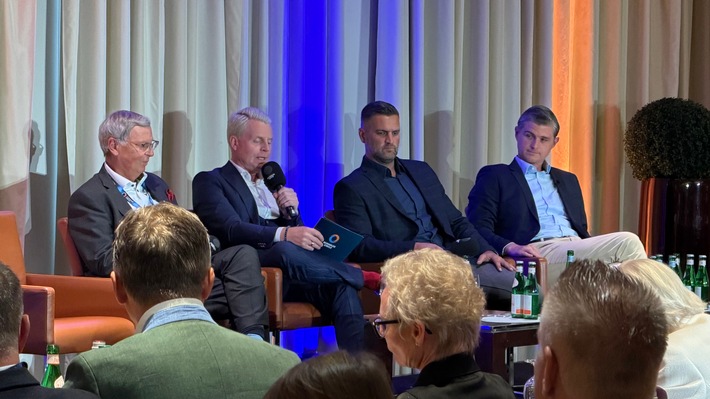 Christian Lindner feiert Wirtschaftspremiere an der Seite von Bernhard Schindler / Hamburgs SCHINDLER Circle Powerday wird zum Mega-Erfolg