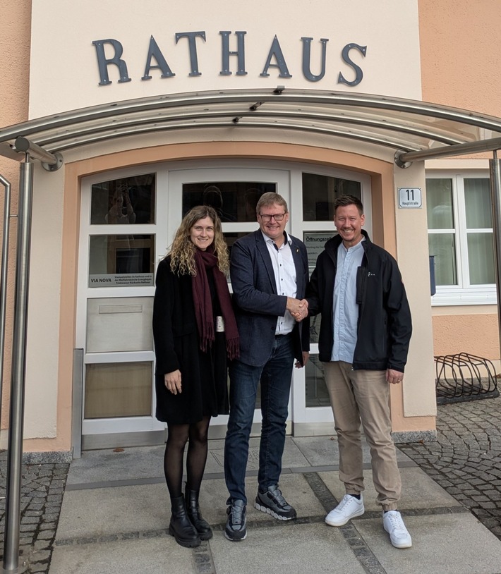 Glasfaserausbau in Haarbach wird Wirklichkeit