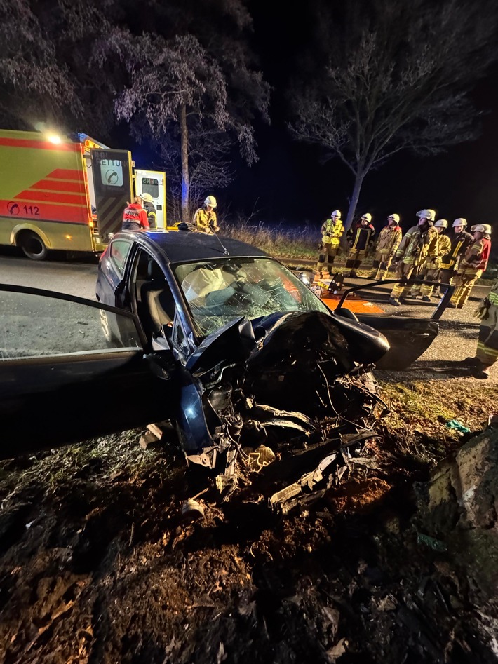 FW-OLL: Verkehrsunfall auf der Garreler Straße