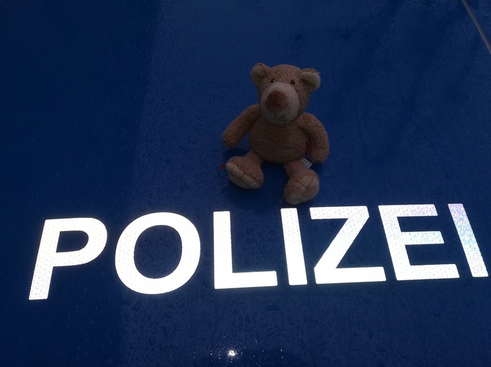 POL-PPRP: Ludwigshafen - Öffentlichkeitsfahndung nach bisher unbekanntem "Bären-Halter"