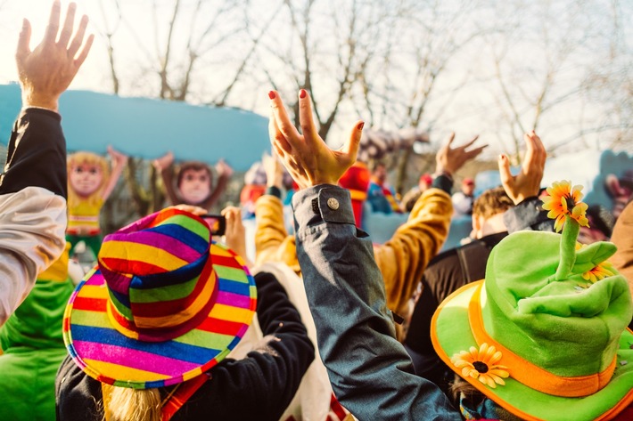 Unterwegs mit Piraten, Clowns und Co. / Was Faschingsfans in der „fünften Jahreszeit“ beachten sollten