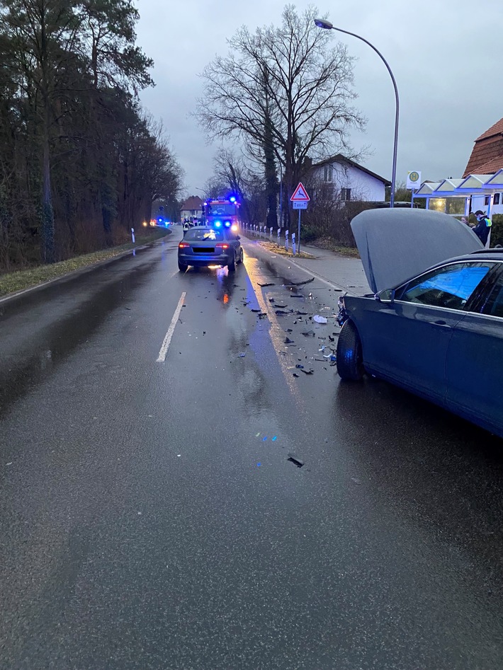 FW-DT: Verkehrsunfall mit einer verletzten Person