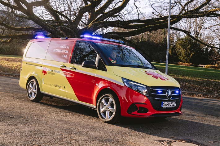 Klinikum Stuttgart erhält Medical Intervention Car (MIC) von der Björn Steiger Stiftung