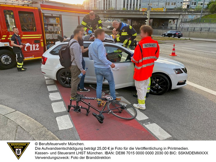 FW-M: Fahrradfahrer schwer verletzt (Westend)