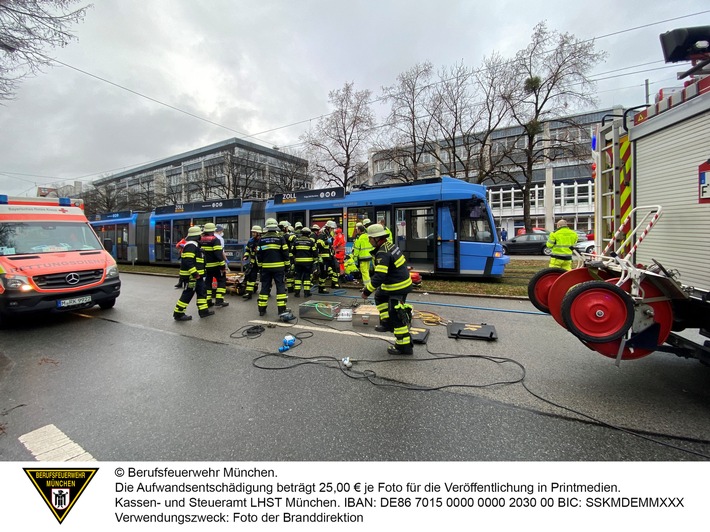 FW-M: Unfall mit einer Tram (Obergiesing-Fasangarten)