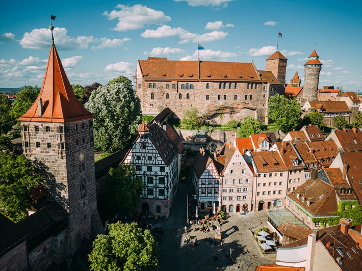 Jahresergebnis 2023: Tourismus in Nürnberg erreicht knapp Niveau des Rekordjahres 2019