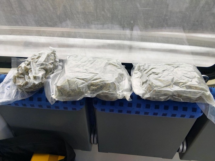 BPOL-HST: Festnahme nach Auffinden einer großen Menge Betäubungsmittel im Zug