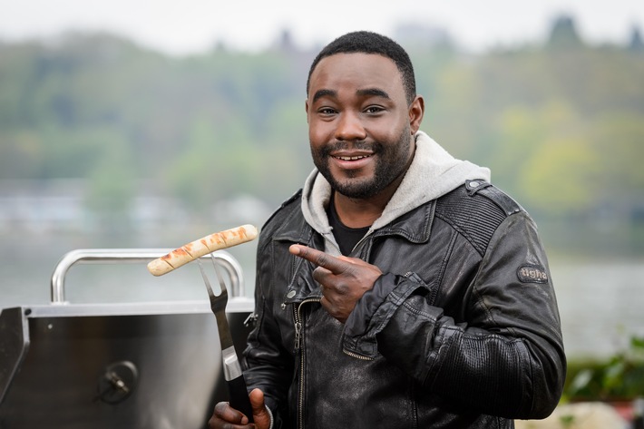 Großes Grillen: "ZDFzeit" mit Nelson Müller testet Würstchen und mehr (FOTO)