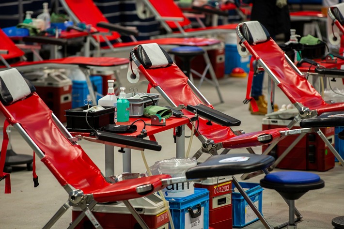 DRK muss Vorsorge treffen - Blutspendedienst ruft auf: Jetzt Blut spenden!