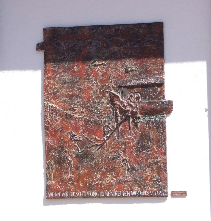 POL-PDLD: Bornheim, Kirchstraße 1, 17./18.3.2019 zwischen 15.00 und 8.30 Uhr
Diebstahl einer Bronzetafel am Storchenmuseum Bornheim/Pfalz
