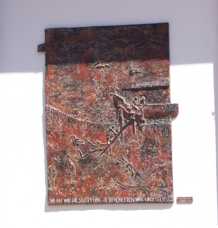 POL-PDLD: Bornheim, Kirchstraße 1, 17./18.3.2019 zwischen 15.00 und 8.30 Uhr
Diebstahl einer Bronzetafel am Storchenmuseum Bornheim/Pfalz