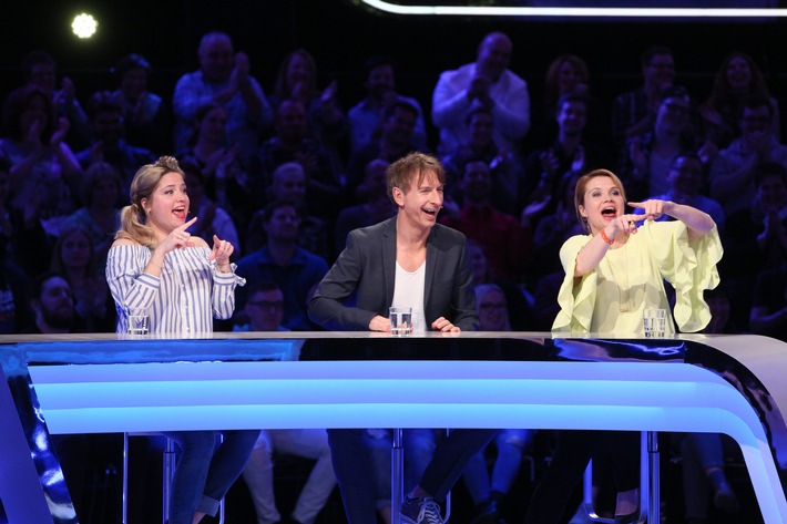 Neue Comedy-Show in SAT.1: Caroline Frier, Annette Frier und Ingolf Lück spielen in "Das gibt