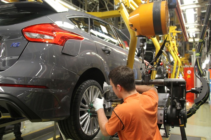 Ford-Werk in Saarlouis baut schnellstes RS-Modell des Herstellers: Serienproduktion des Ford Focus RS gestartet