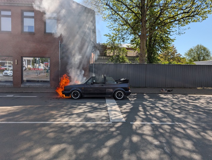 POL-ROW: Widerstände im Regionalzug ++ VW Cabrio brennt in Bremervörde ++ Bild in der digitalen Pressemappe ++ Polizei befreit Igel aus misslicher Lage ++