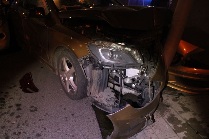 POL-DU: Fahrn: Vorfahrt genommen und Unfall verursacht