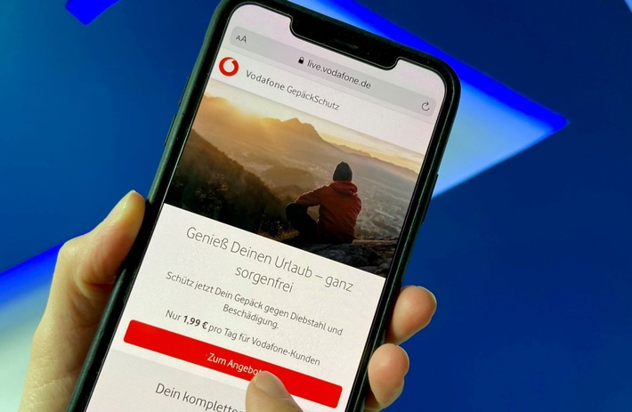 Gut unterwegs: Vodafone und Zurich vereinbaren Partnerschaft und entwickeln exklusiv eine digitale Reisegepäckversicherung