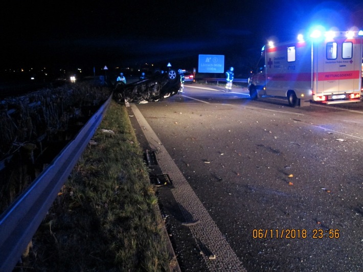 POL-FR: Lörrach: Verkehrsunfall auf der A98 bei Lörrach - eine Person verletzt, erheblicher Sachschaden
