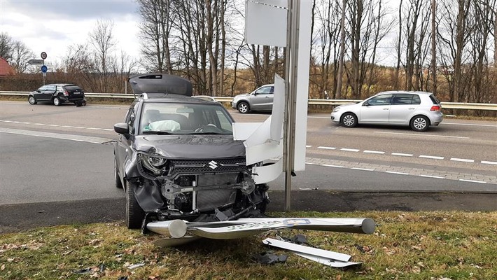 POL-PDNR: Wissen - Verkehrsunfall mit einer leichtverletzten Person