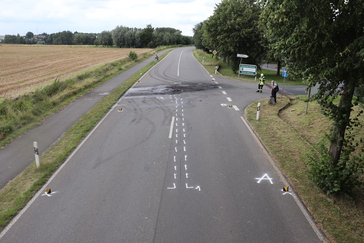 POL-ME: Schwerverletzter Motorradfahrer bei Verkehrsunfall - Mettmann- 2108002