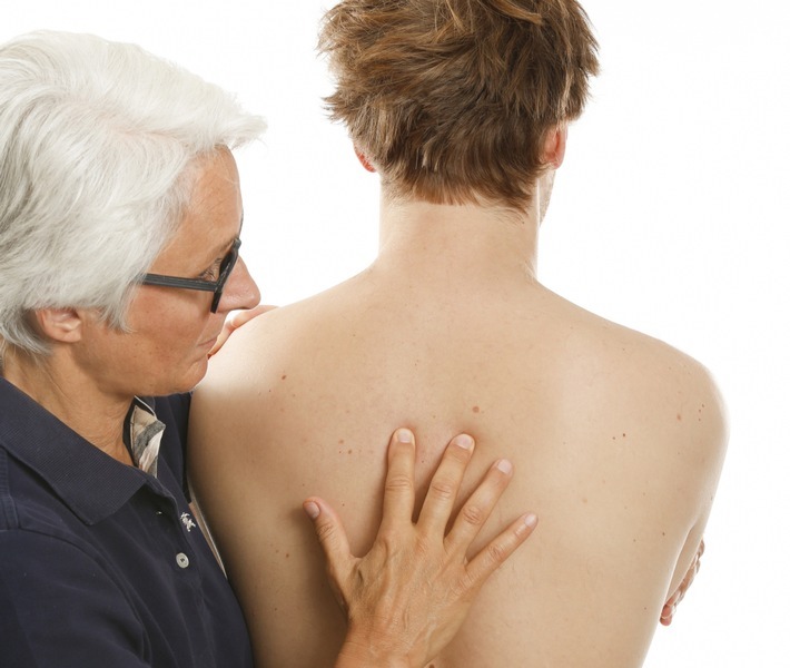 VOD und BVO kritisieren methodische Schwächen des IGeL-Monitors zu Osteopathie bei Kreuzschmerzen. / Weiterer Text über ots und www.presseportal.de/nr/79623 / Die Verwendung dieses Bildes für redaktionelle Zwecke ist unter Beachtung aller mitgeteilten Nutzungsbedingungen zulässig und dann auch honorarfrei. Veröffentlichung ausschließlich mit Bildrechte-Hinweis.