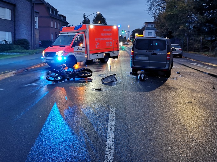 POL-MG: Motorradfahrer bei Unfall schwer verletzt