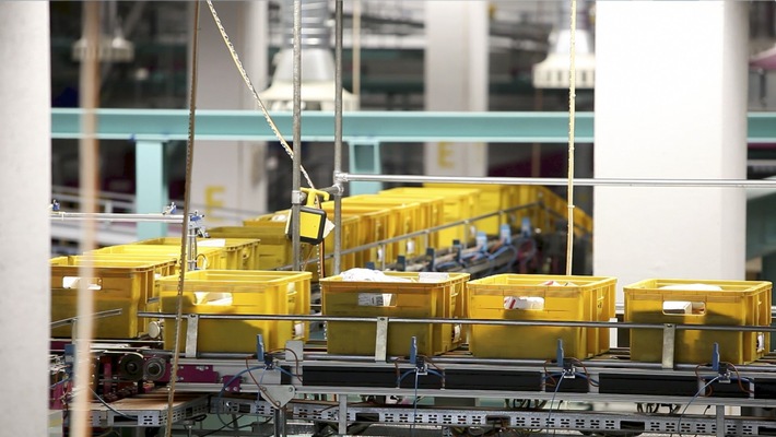 HZA-KI: Schnäppchen oder Stolperfalle? Der Zoll warnt vor Risiken beim Online-Shopping zu Weihnachten und "Black Friday"